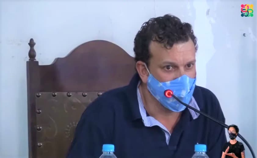 Durante 19ª reunião, depoente diz que tem cláusula de sigilo com Saneouro e pede para ficar em silêncio. Foto: CMOP