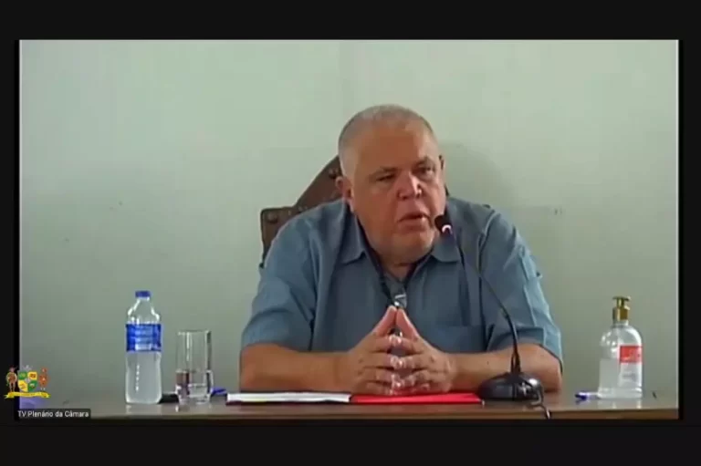 Vereador Edson Agostinho, em pronunciamento após ser empossado como Presidente da Câmara