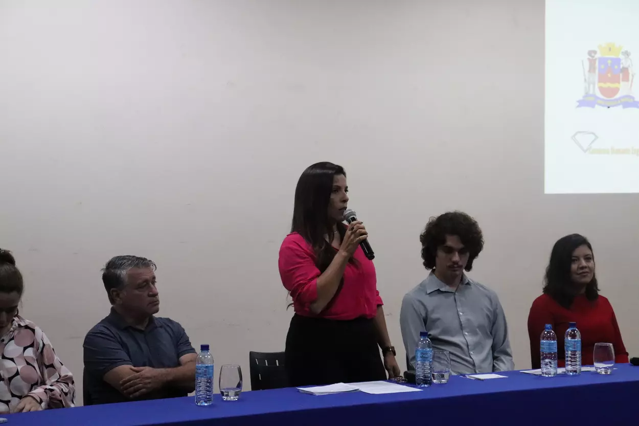 Nem todos os imóveis presentes nas áreas de REURB vão ser regularizados, em alguns casos de risco, vai ser necessário remoção e reassentamento da população.