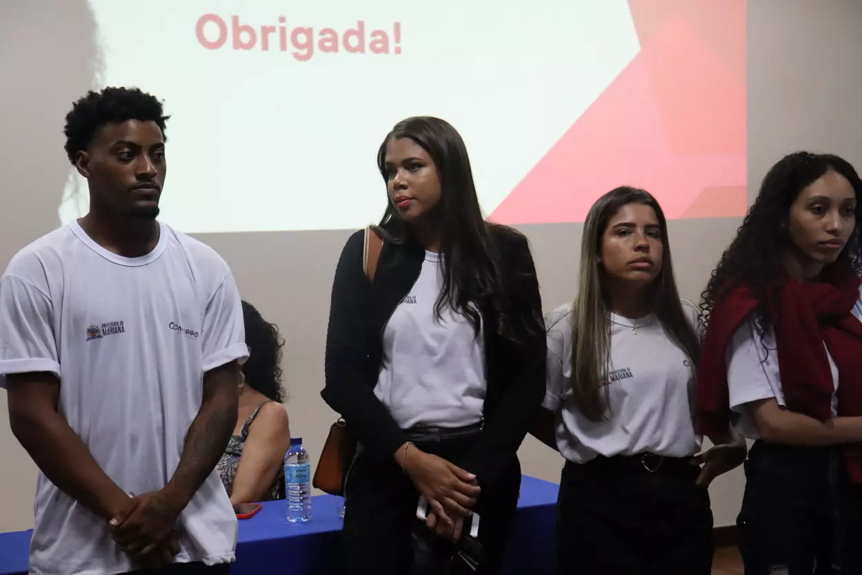 Uma das etapas mais importantes da REURB é o cadastramento, através deste documento é possível levantar os dados sobre o imóvel, os moradores e as condições gerais de segurança, saúde e saneamento básico.