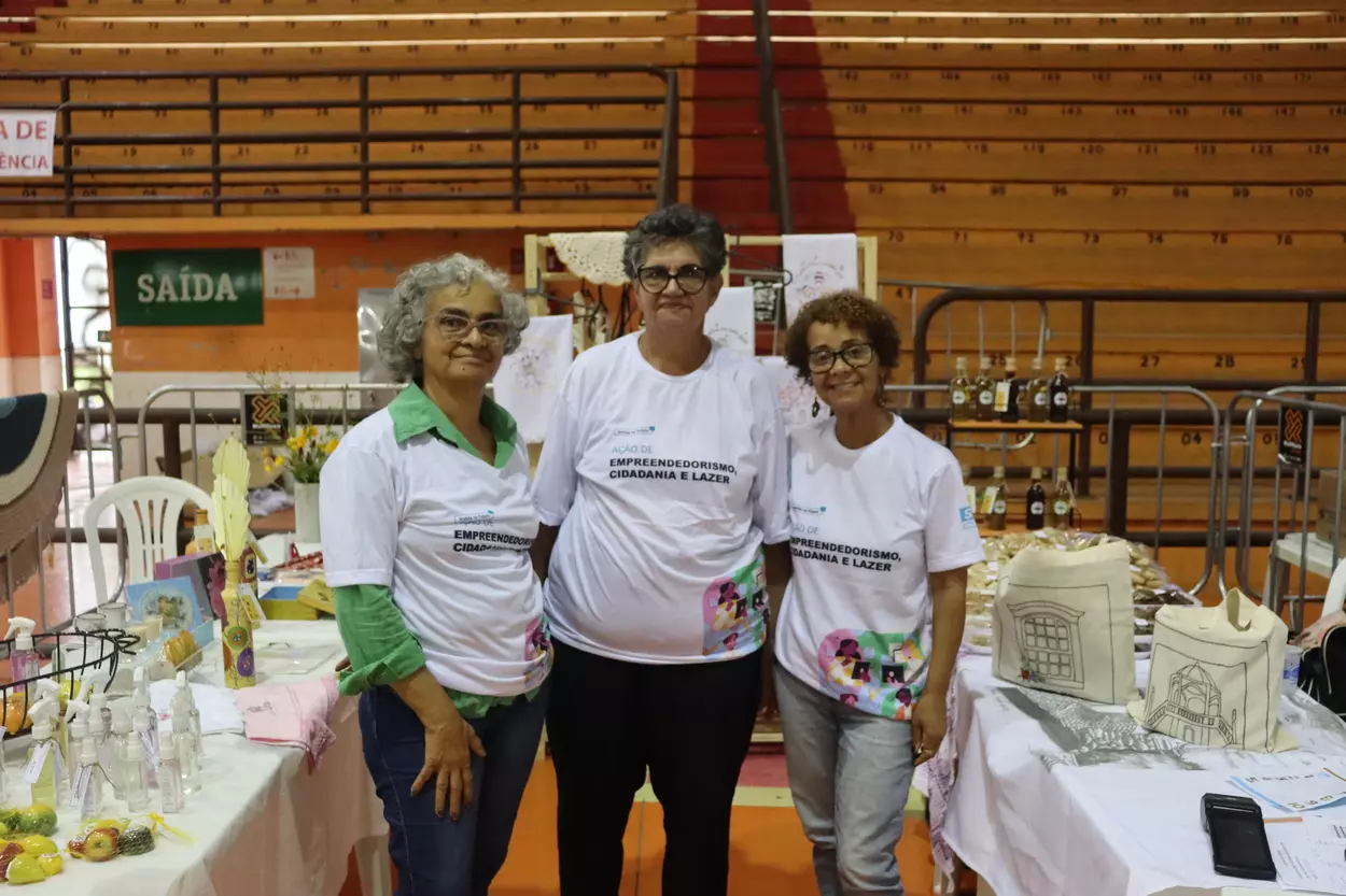 Zenith Eliana do Amaral, Ana Maria Gonçalves e Roseli Carneiro, representantes da cooperativa na Ação de Empreendedorismo, Cidadania e Lazer