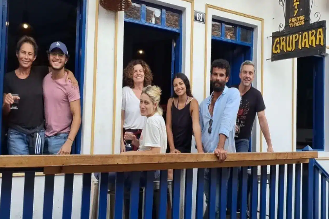 Elenco em gravação da nova novela em Diamantina