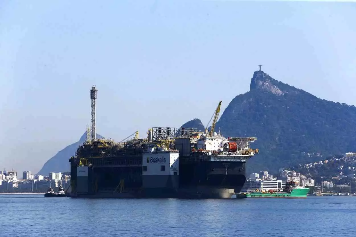 Brasil planeja expandir a produção de petróleo e gás em 36% até 2035, o que vai impactar fortemente as emissões de carbono