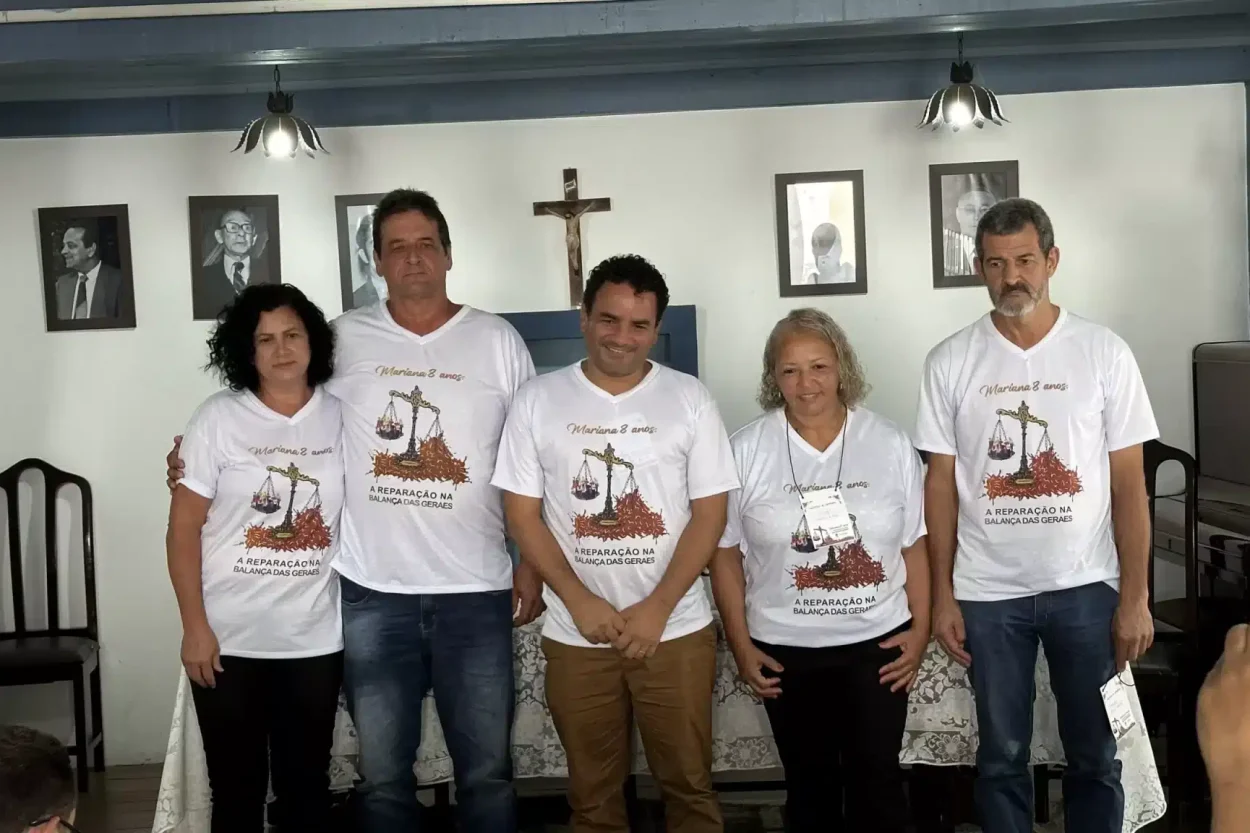 Da esquerda para direita: Maria do Carmo, Marino D´Ângelo, Anderson Jesus de Paula, Luzia Queiroz e Manoel Marcos Muniz